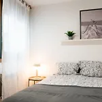 The Silver Flat Vigo